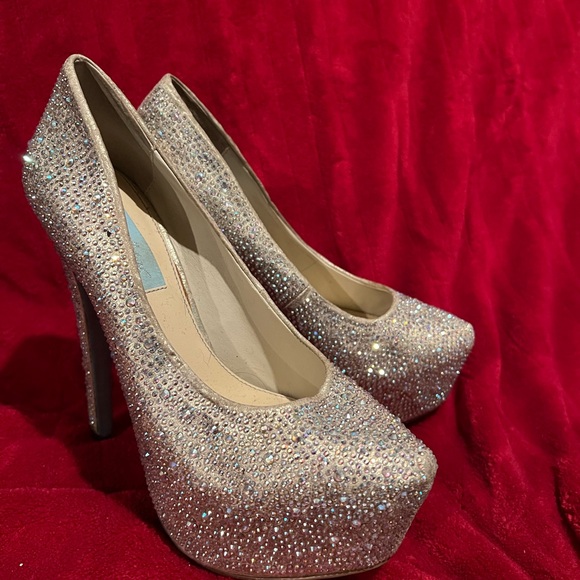Betsey Johnson Silver Stiletto Heels with Glitter - Picture 1 of 4